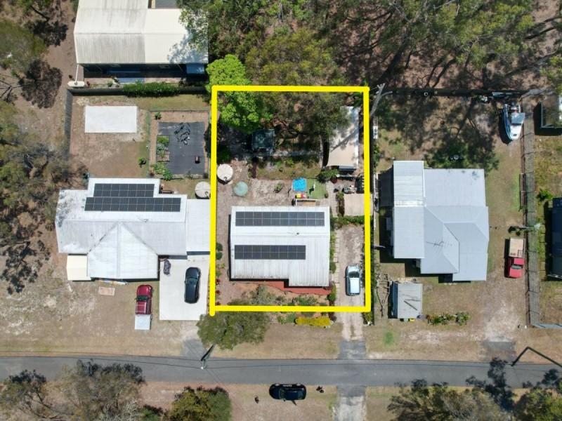 5 SAPPHIRE STREET, Russell Island QLD 4184