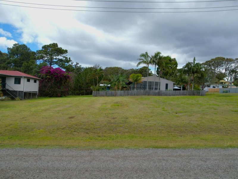 4 Richardson Street, Russell Island QLD 4184
