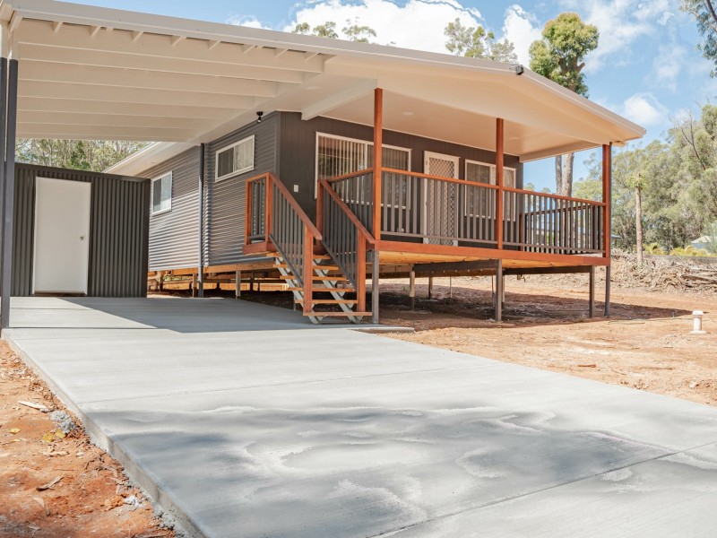 13 CYNTHIA CRESCENT, Russell Island QLD 4184