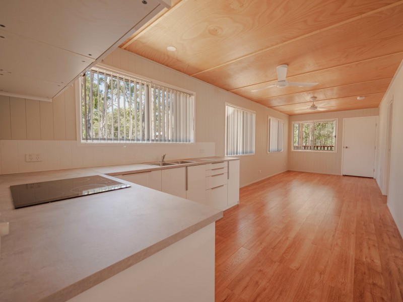 13 CYNTHIA CRESCENT, Russell Island QLD 4184