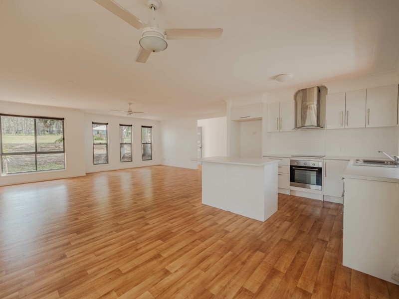 46 Taylor Street, Russell Island QLD 4184