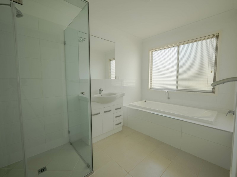 46 Taylor Street, Russell Island QLD 4184