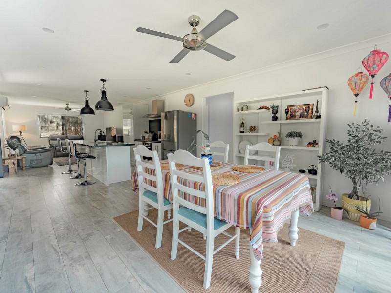 24-26 Diamond Street, Russell Island QLD 4184