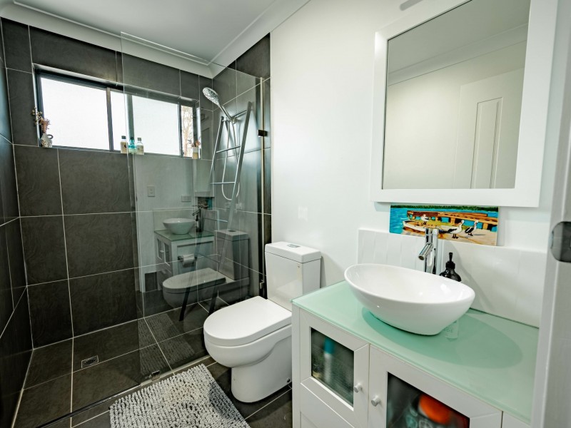 24-26 Diamond Street, Russell Island QLD 4184