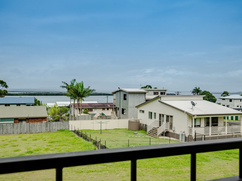 109 Channel Street, Russell Island QLD 4184