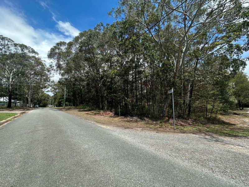 6 Waratah Street, Russell Island QLD 4184