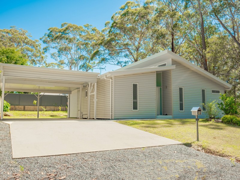 5 Angorra St, Russell Island QLD 4184