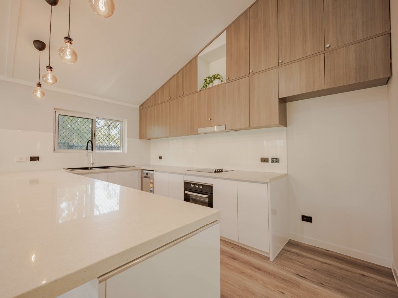 5 Angorra St, Russell Island QLD 4184