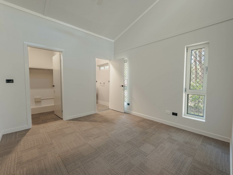 5 Angorra St, Russell Island QLD 4184