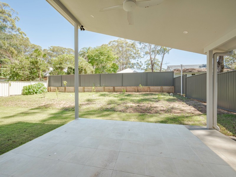 5 Angorra St, Russell Island QLD 4184