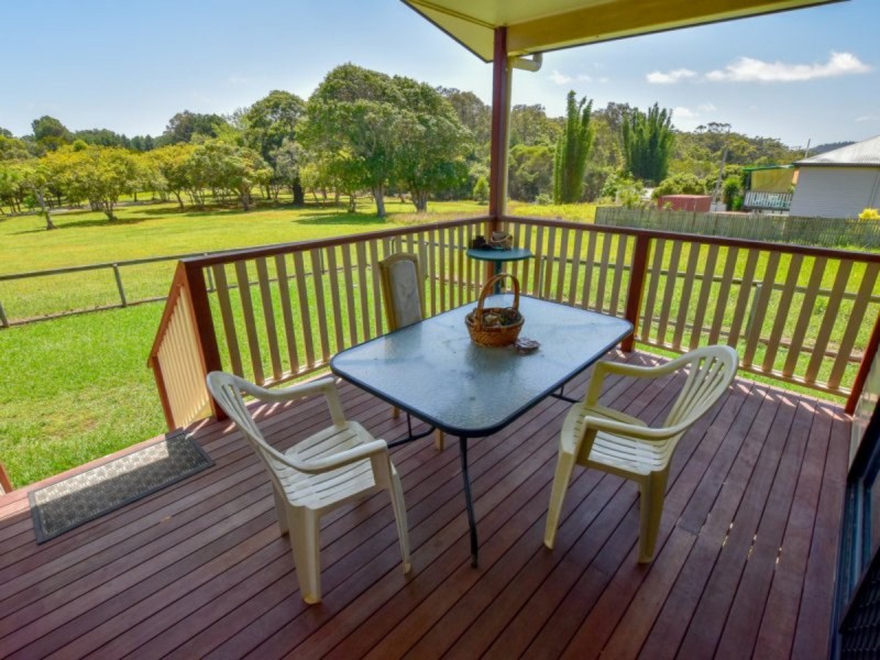 150 High, Russell Island QLD 4184