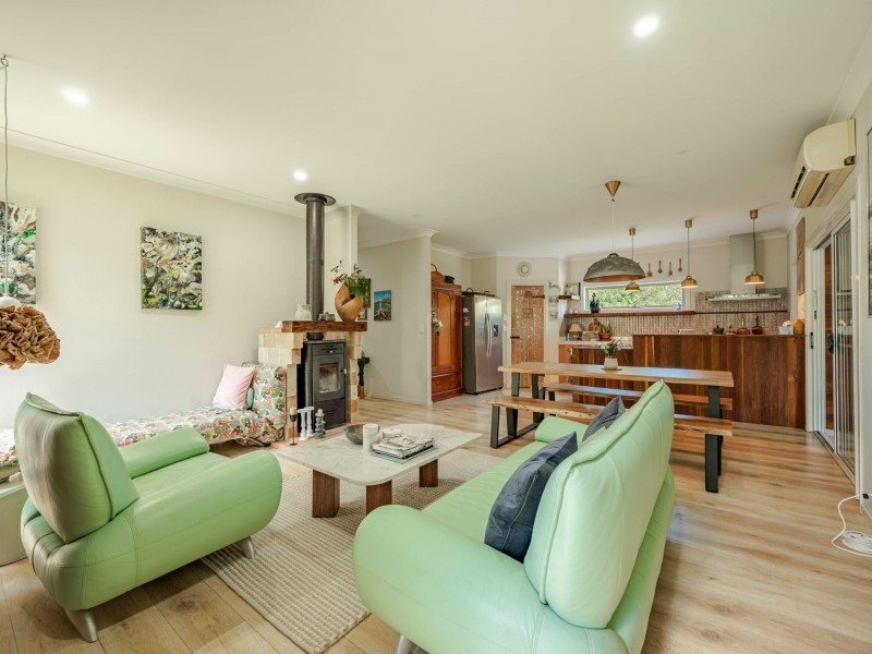 49 Kings Street, Russell Island QLD 4184