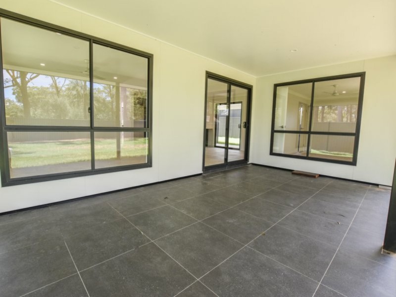 32 Rossi Avenue, Russell Island QLD 4184