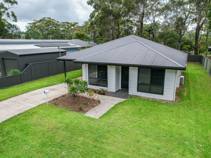 32 Rossi Avenue, Russell Island QLD 4184