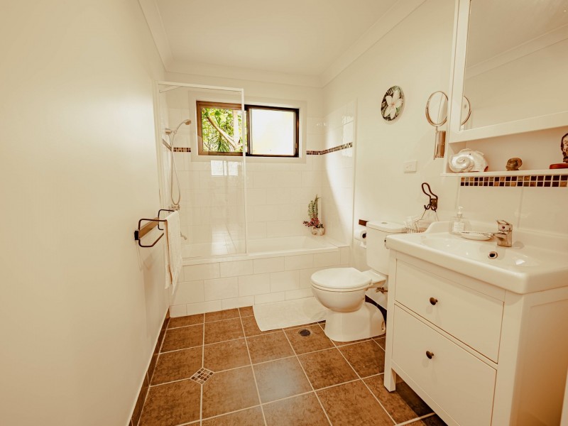 36 Darwallah Street, Russell Island QLD 4184