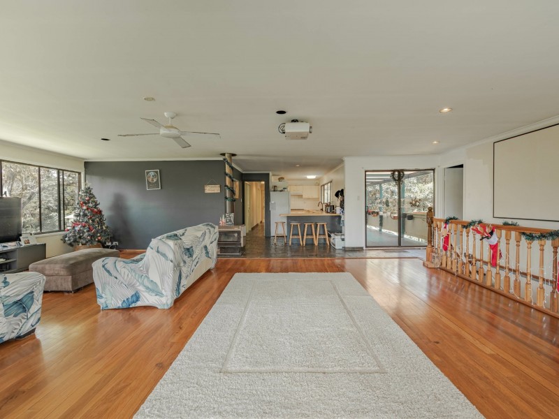 68 Crescent Drive, Russell Island QLD 4184