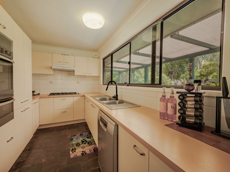 68 Crescent Drive, Russell Island QLD 4184