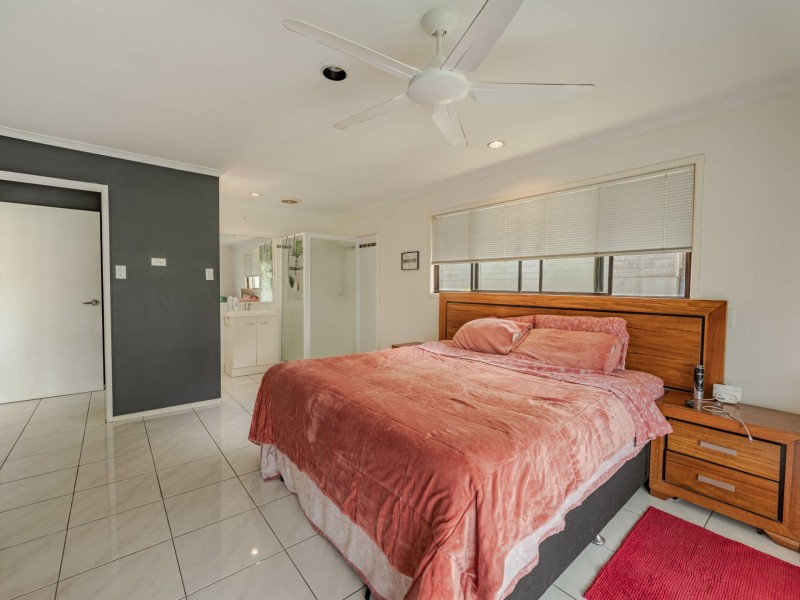68 Crescent Drive, Russell Island QLD 4184