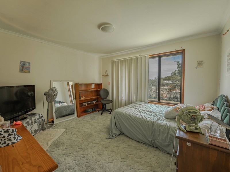 68 Crescent Drive, Russell Island QLD 4184