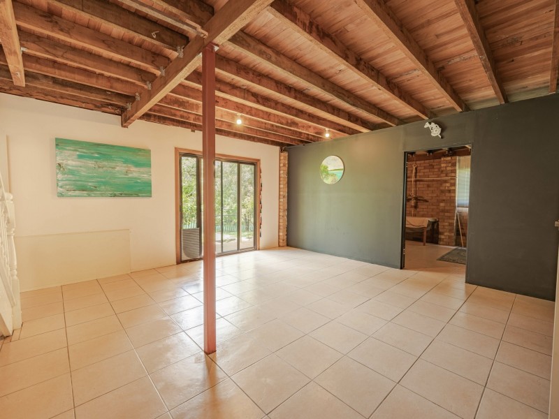 68 Crescent Drive, Russell Island QLD 4184