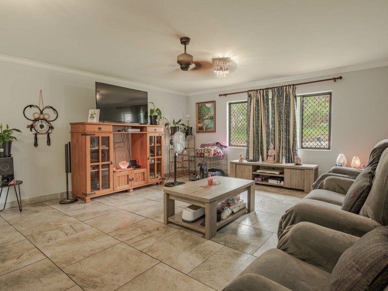 12 Tulip Street, Russell Island QLD 4184