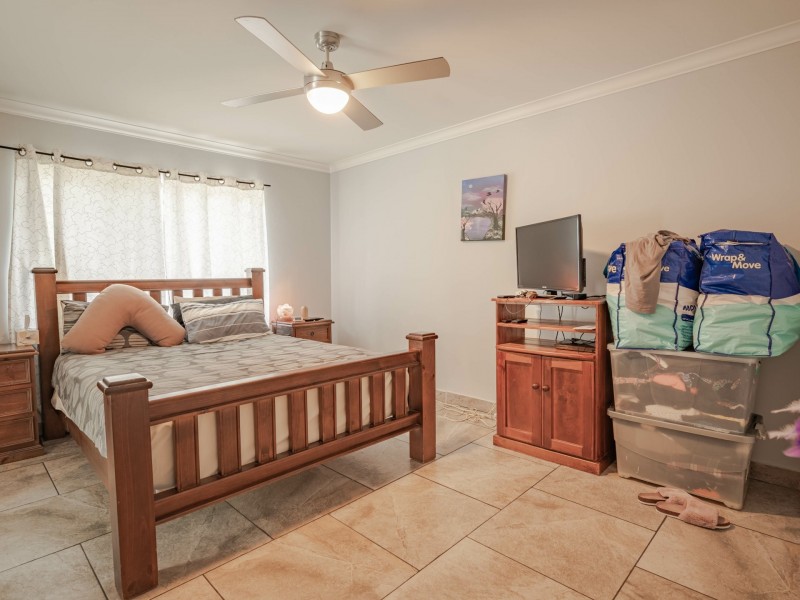 12 Tulip Street, Russell Island QLD 4184