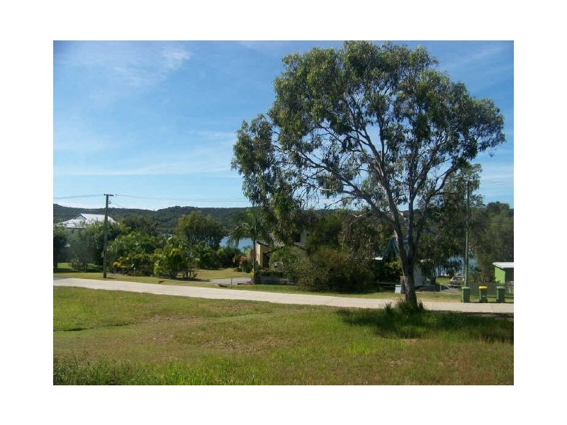 54 Wahine Drive, Russell Island QLD 4184