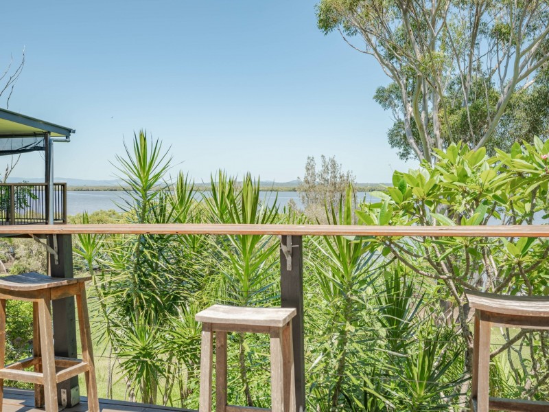 76 Deenya Pde, Russell Island QLD 4184