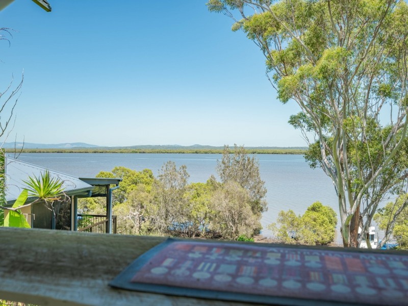 76 Deenya Pde, Russell Island QLD 4184