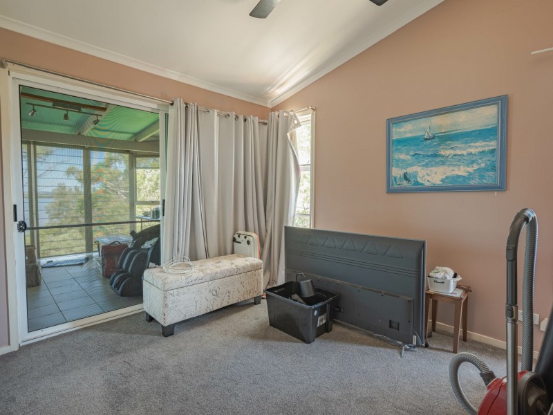 76 Deenya Pde, Russell Island QLD 4184