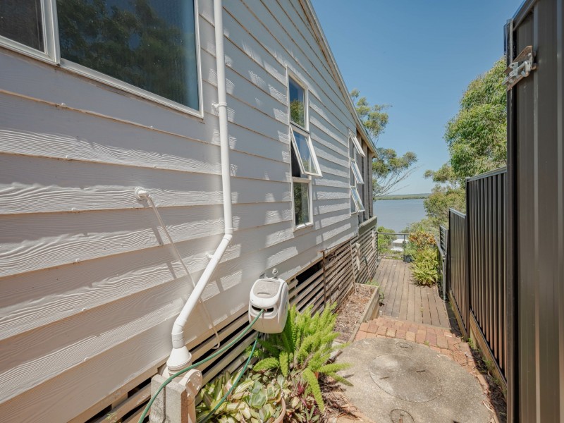76 Deenya Pde, Russell Island QLD 4184