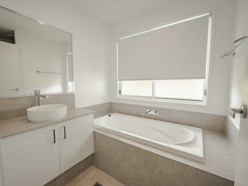 11 Trevanna Street, Russell Island QLD 4184