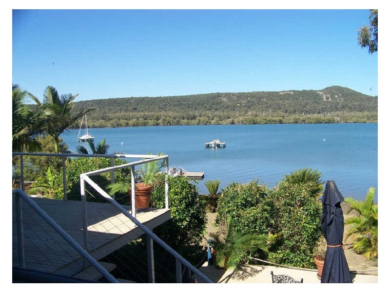 101 Wahine drive, Russell Island QLD 4184