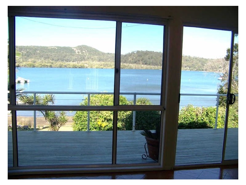 101 Wahine drive, Russell Island QLD 4184