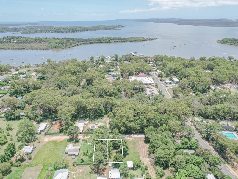 10-12 NICHOLAS STREET, Russell Island QLD 4184