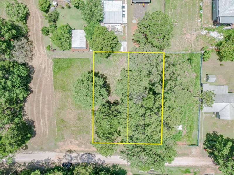 10-12 NICHOLAS STREET, Russell Island QLD 4184