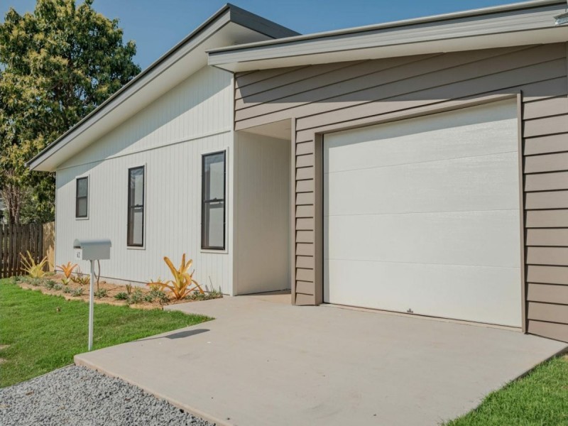 62 Laurel Street, Russell Island QLD 4184