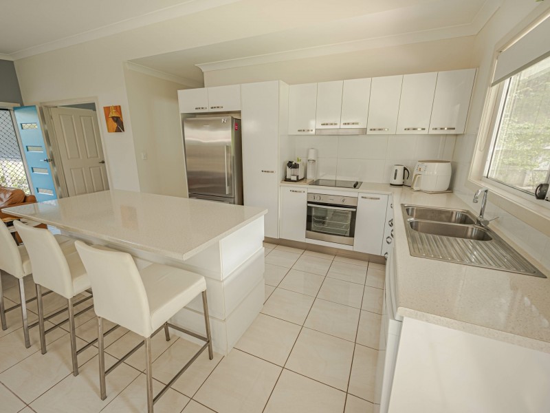 3 SATURN STREET, Russell Island QLD 4184