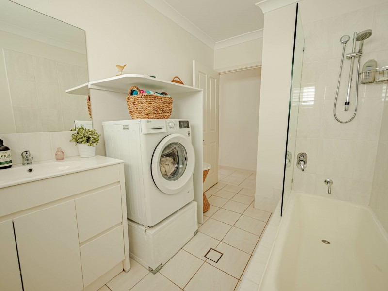 3 SATURN STREET, Russell Island QLD 4184