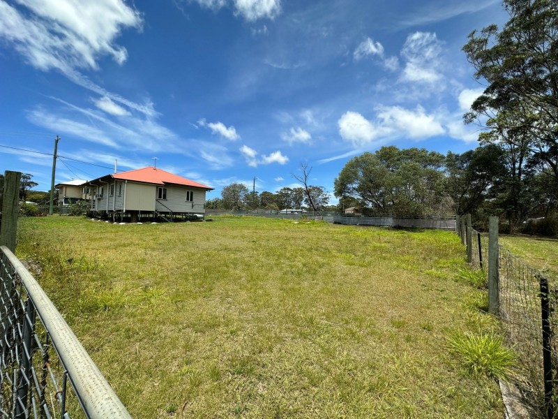 16 Bimbad Cres, Russell Island QLD 4184