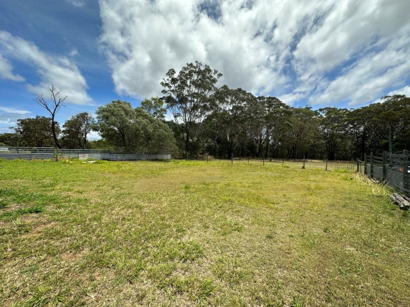 16 Bimbad Cres, Russell Island QLD 4184