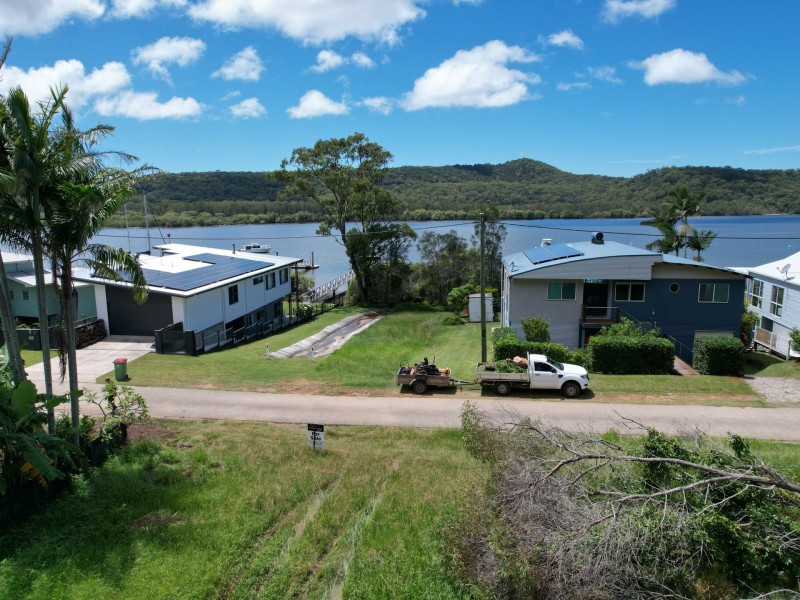 96 WAHINE DRIVE, Russell Island QLD 4184