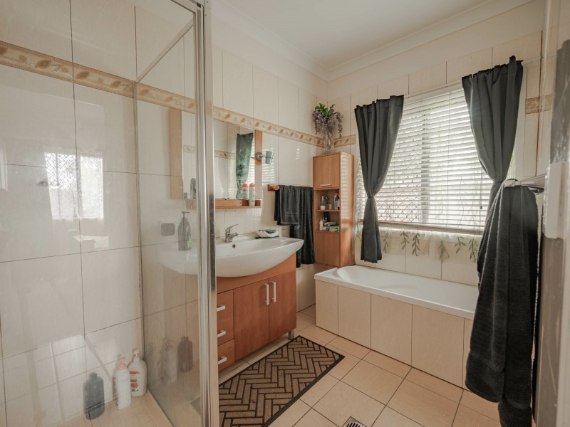 71 Channel Street, Russell Island QLD 4184