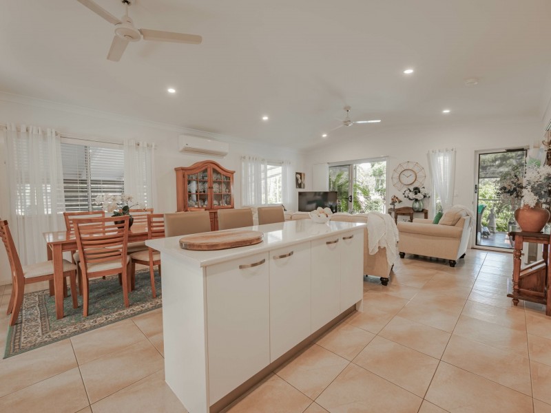 5 Saturn Street, Russell Island QLD 4184