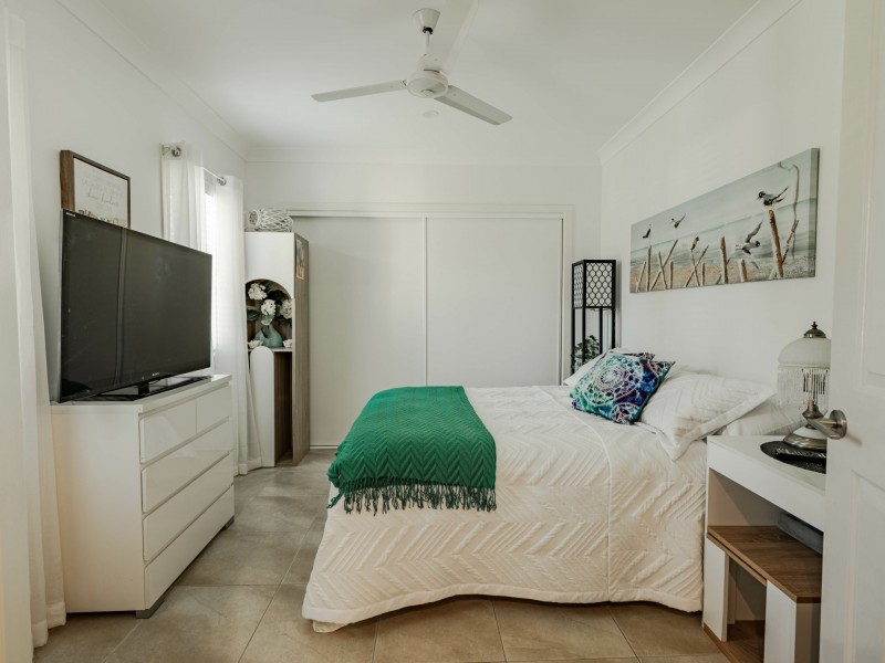 5 Saturn Street, Russell Island QLD 4184