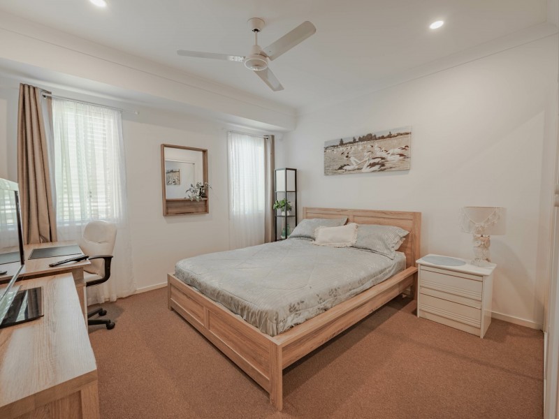 5 Saturn Street, Russell Island QLD 4184