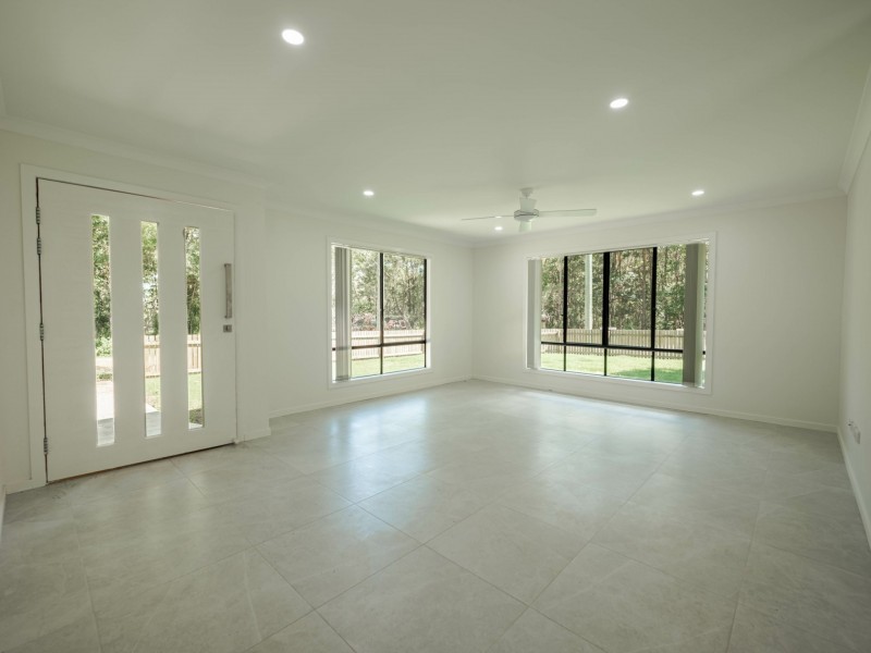 38 Grove Road, Russell Island QLD 4184