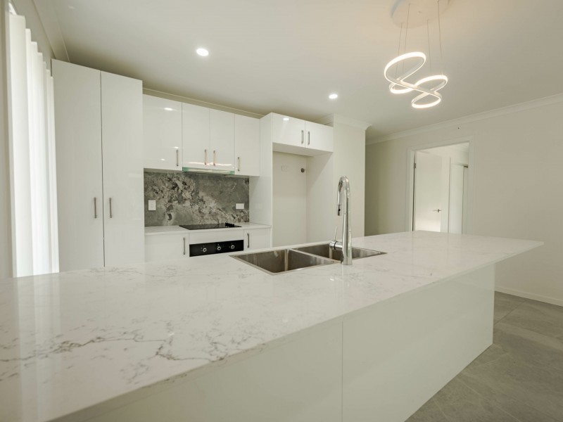 38 Grove Road, Russell Island QLD 4184