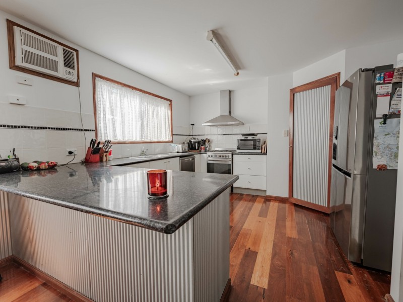 28 Kurrajong Road, Russell Island QLD 4184