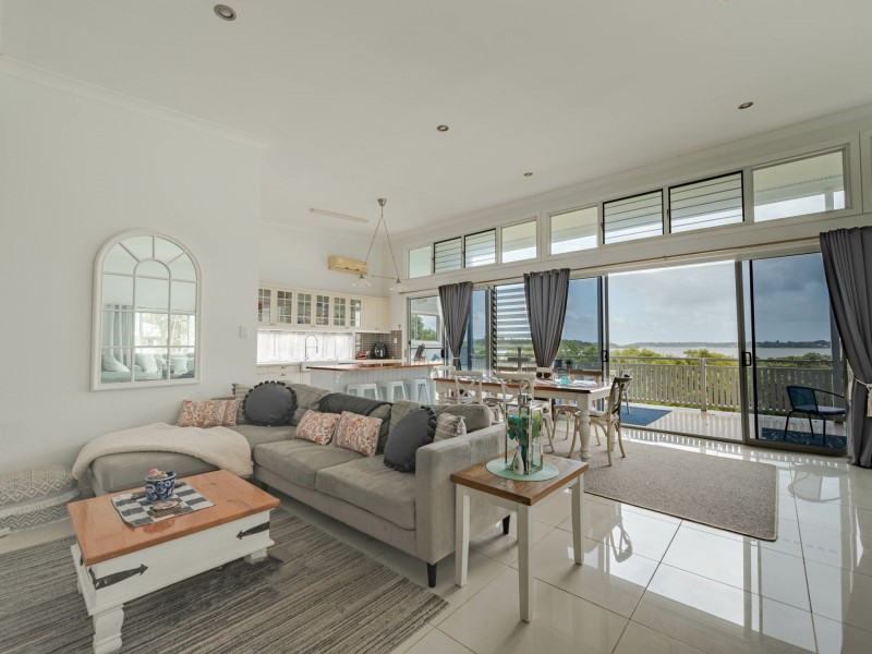 4 Hogan Court, Russell Island QLD 4184
